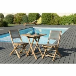 MACABANE HARRIS - SALON DE JARDIN EN BOIS TECK 2 Pers - 1 Table Carrée Pliante 60 Cm Et 2 Chaises Textilène Couleur Taupe - Marron